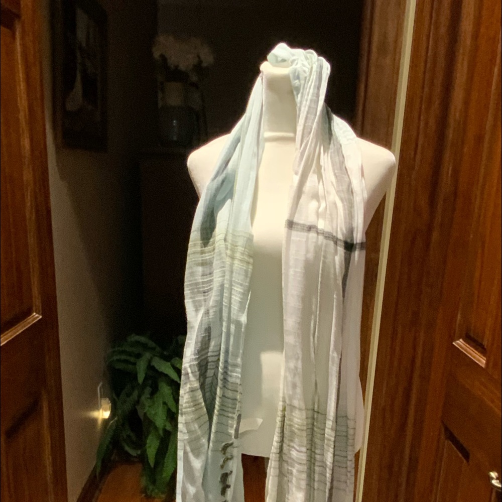Jjill Scarf